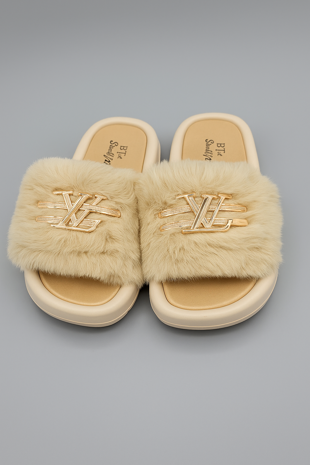 L-V Fur Slippers (Medicated)